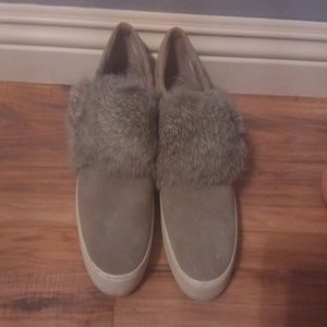 Michael Kors tennis shoes only used one there new